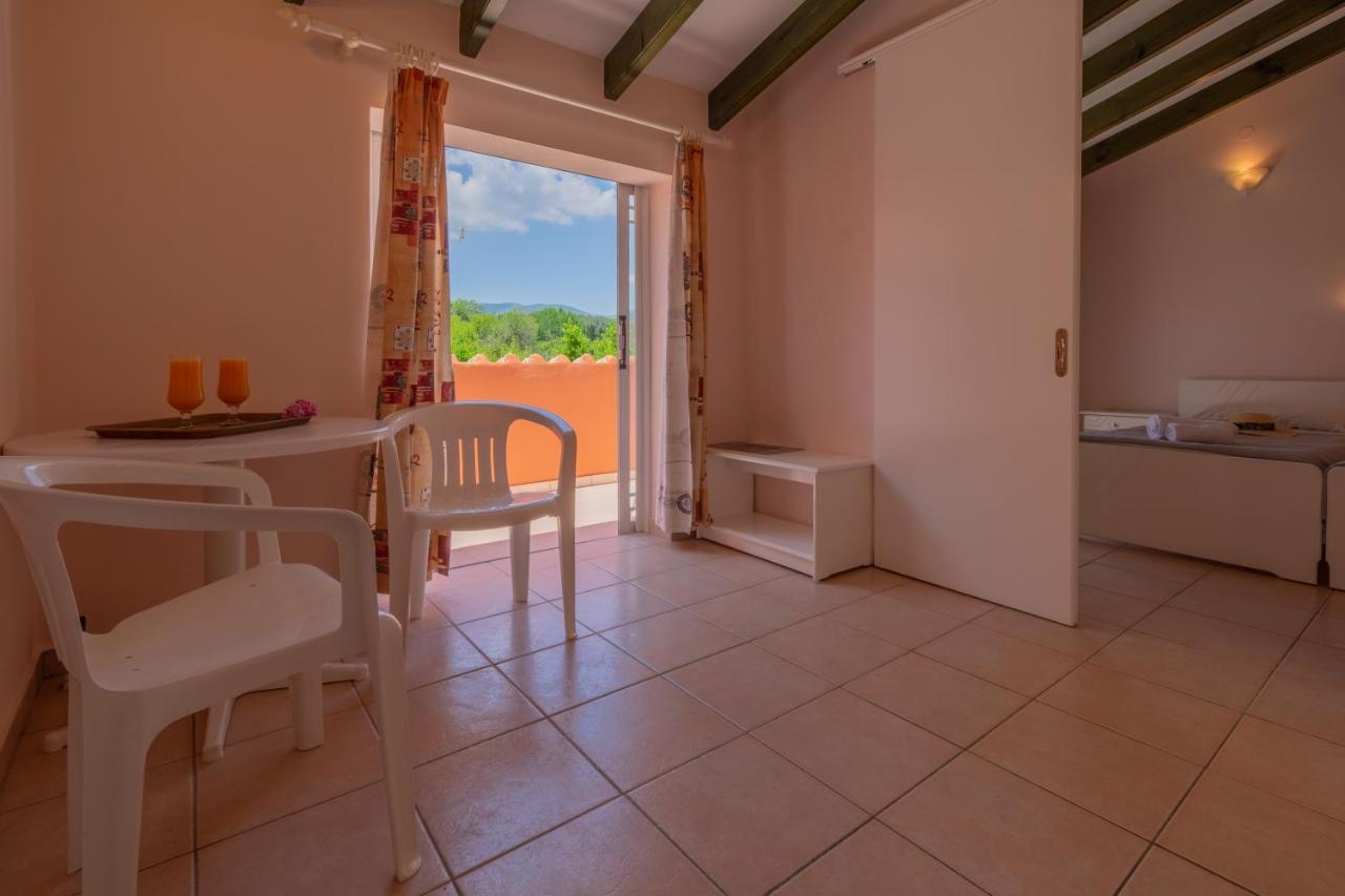 Aparthotel Andreas House Dassia  Exterior foto